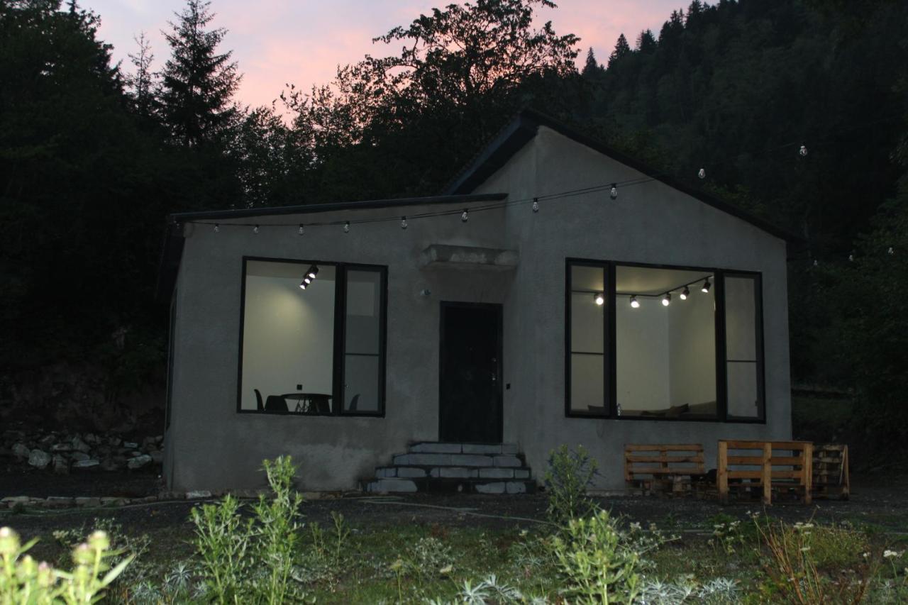 Cozy House In The Forest Боржоми Екстериор снимка